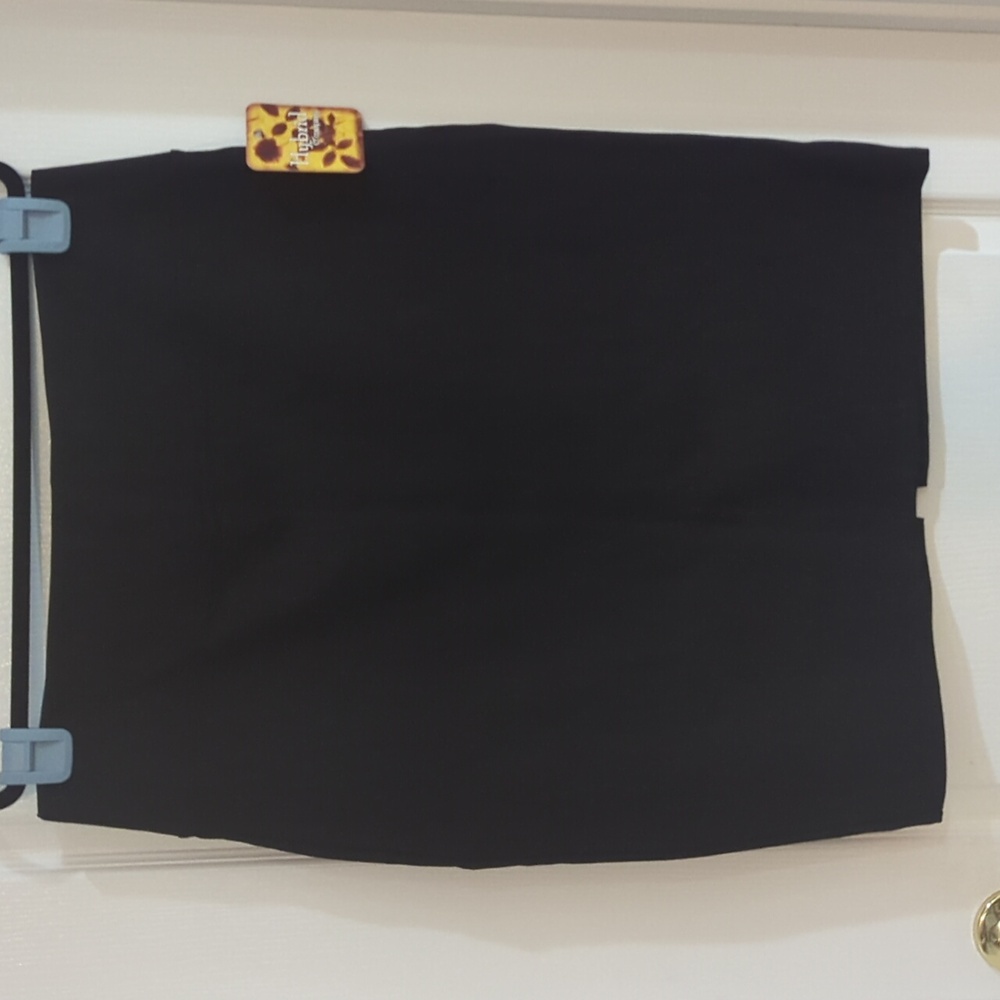 NWT BLACK SKIRT SZ 3X